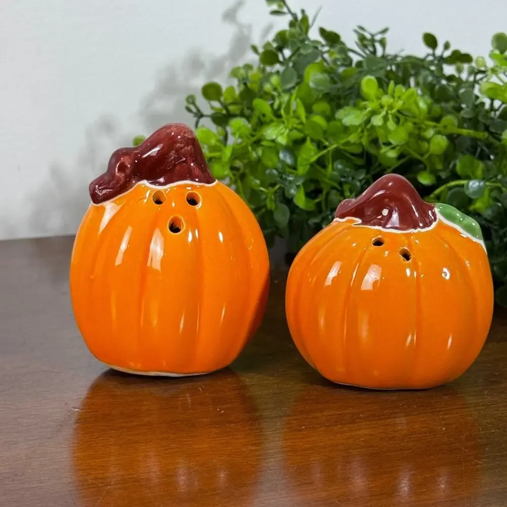 Ceramic Pumpkin Salt & Pepper Shaker Set NEW Fall Novelty